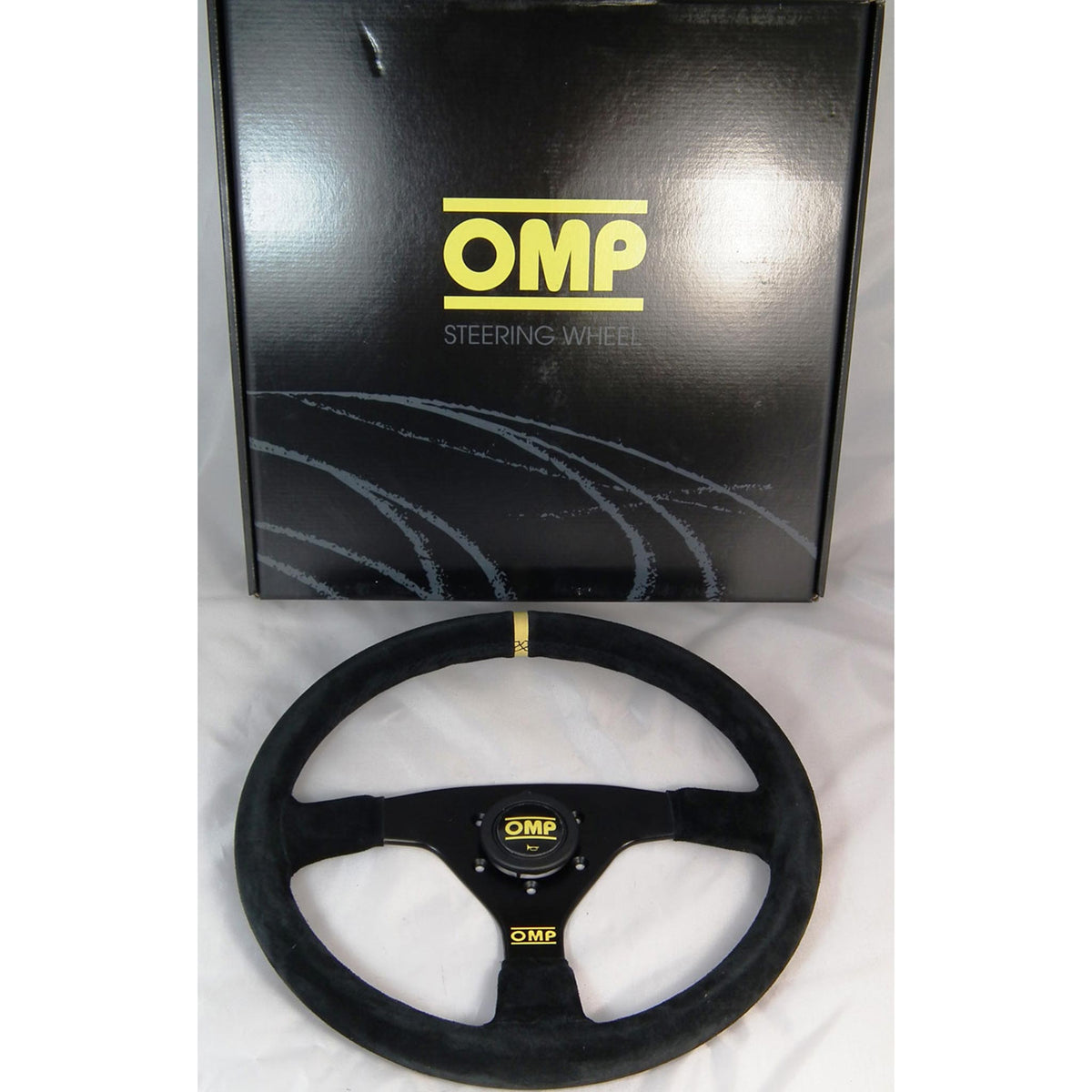 OMP TARGA φ33 OD/2005/NN ステアリング スウェード OMP Targa 330mm 3