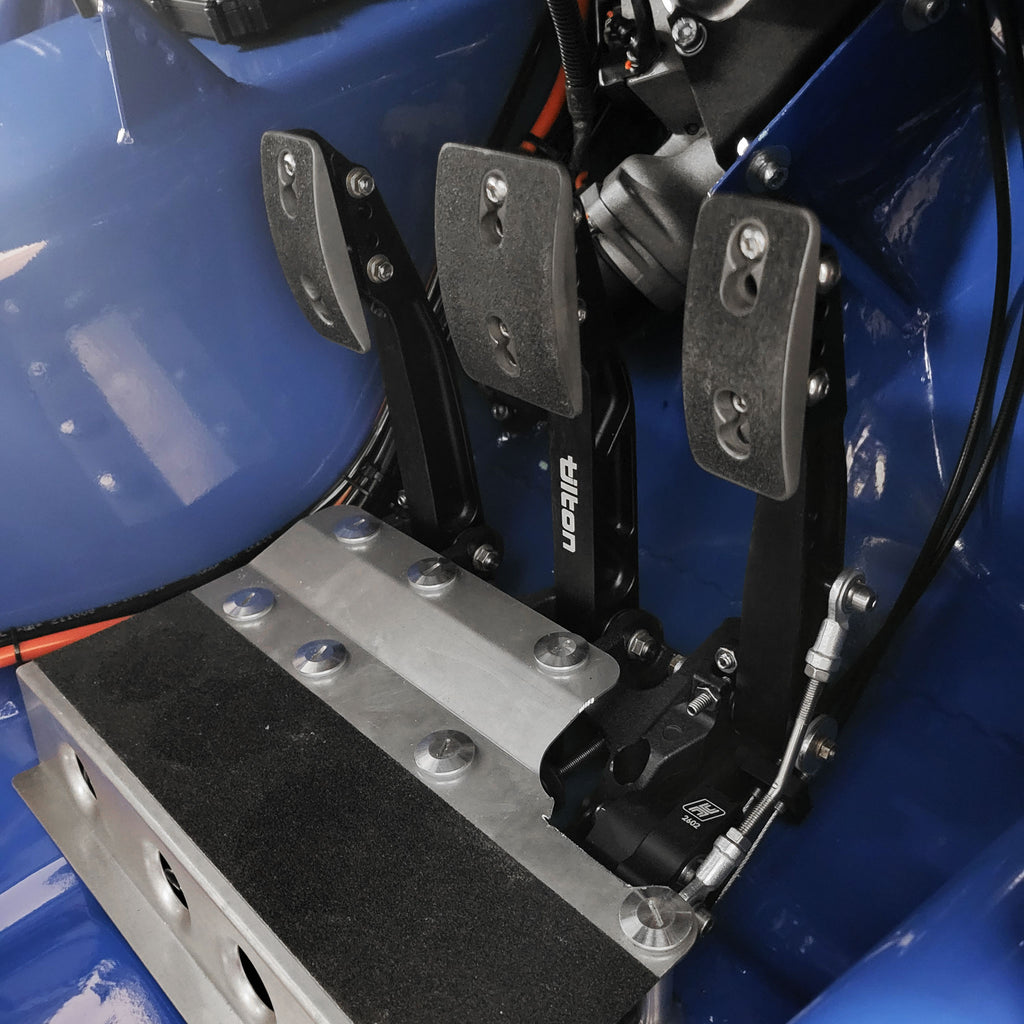 tilton pedal box Tilton 72-616 Pedal Box (Underfoot) with Cylinders, Throttle Link & Heel  Rest – C Bradley Motorsport