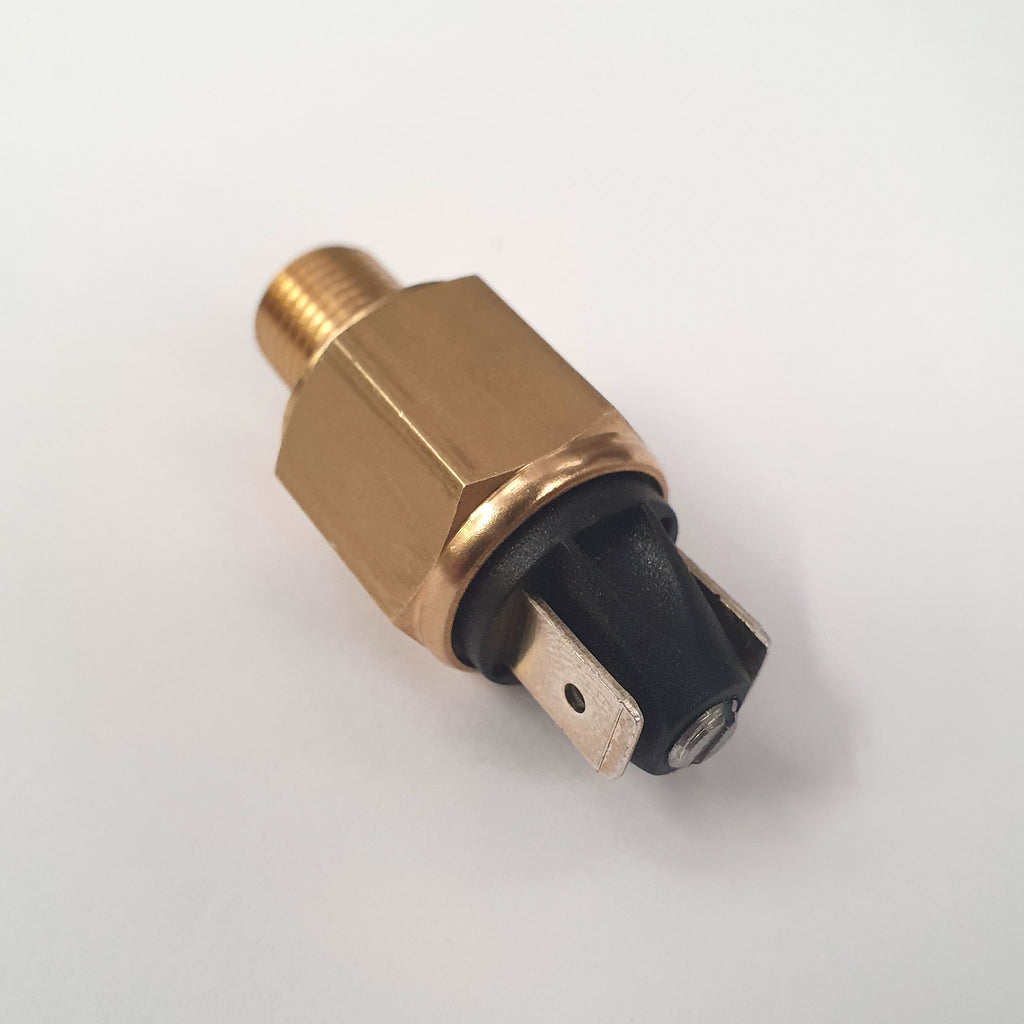 20 psi oil pressure outlet switch